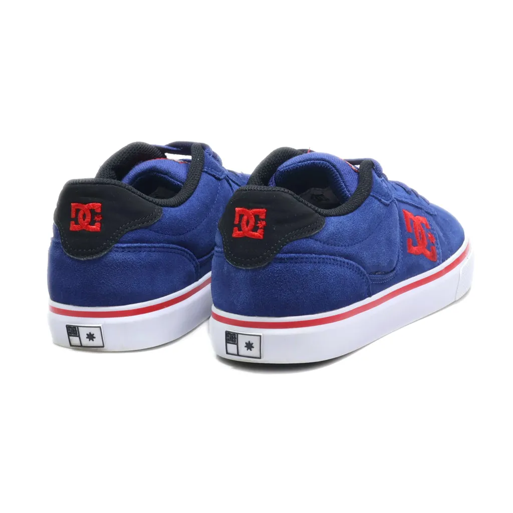 Dc Shoes Low-Top Sneakers Suede Blue Colour For Women