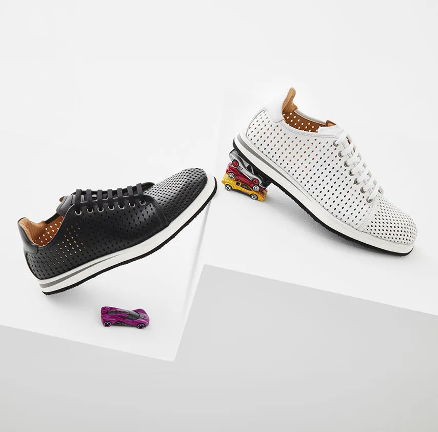 Luce Sneaker